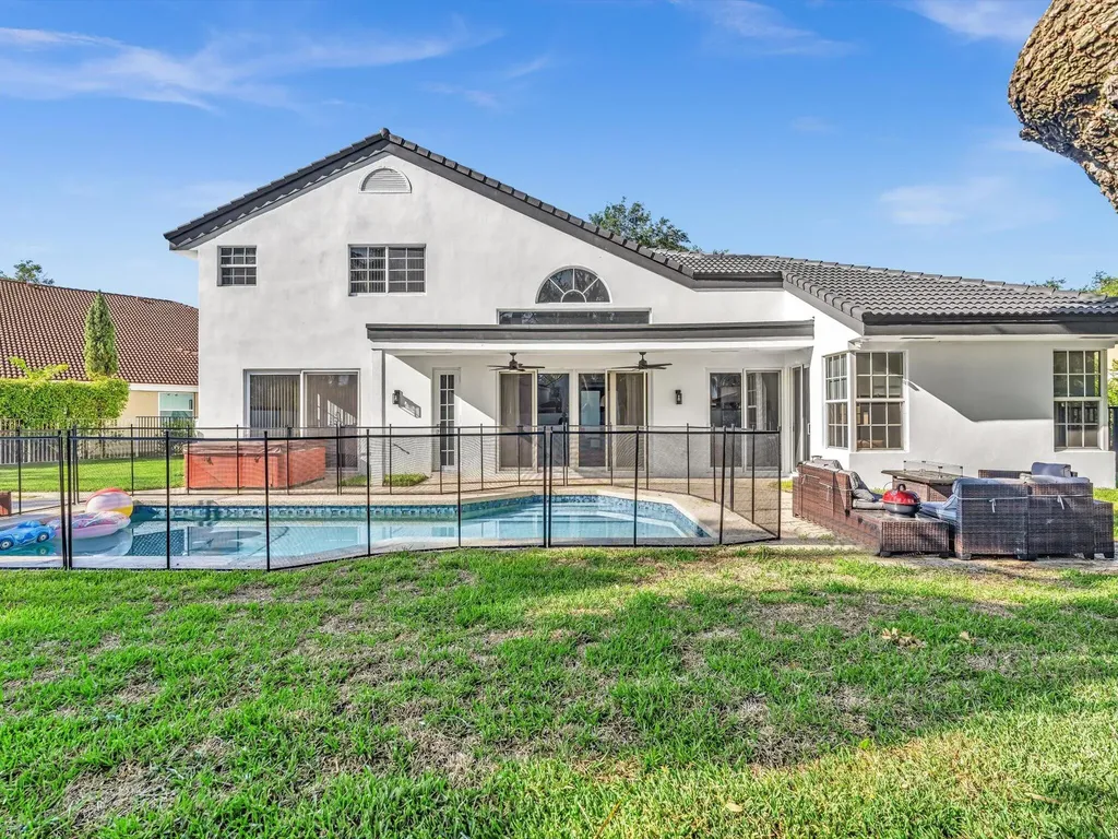 3715 Starboard Avenue Cooper City FL 33026