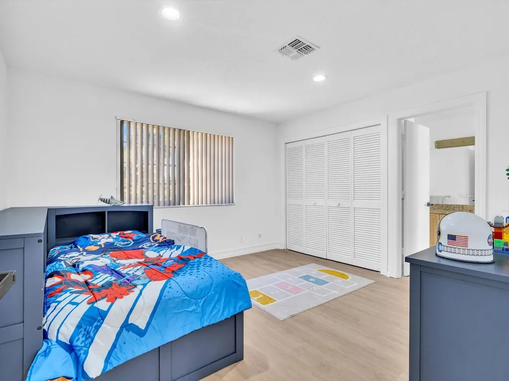 3715 Starboard Avenue Cooper City FL 33026