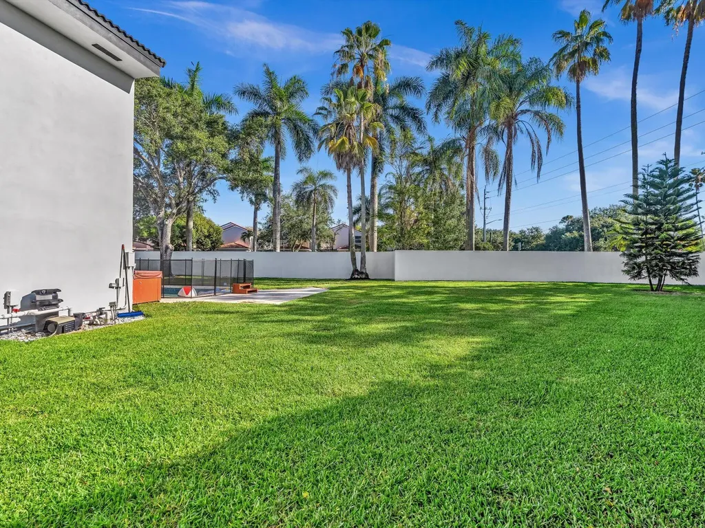 3715 Starboard Avenue Cooper City FL 33026