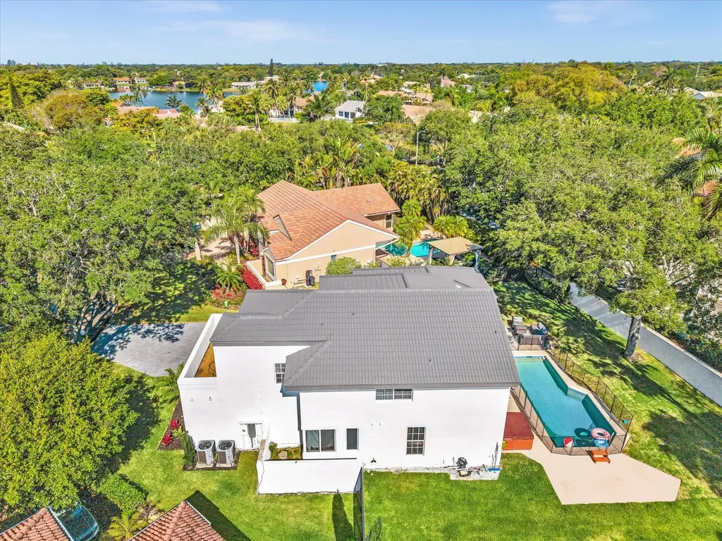 3715 Starboard Avenue Cooper City FL 33026