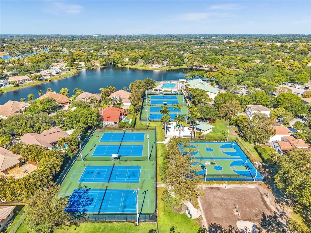 3715 Starboard Avenue Cooper City FL 33026