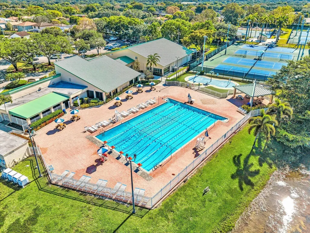 3715 Starboard Avenue Cooper City FL 33026