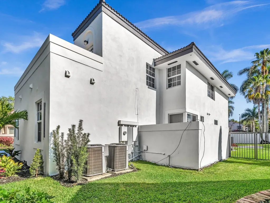 3715 Starboard Avenue Cooper City FL 33026