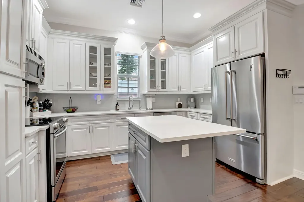 8302 NW 8th Terrace Boca Raton FL 33487