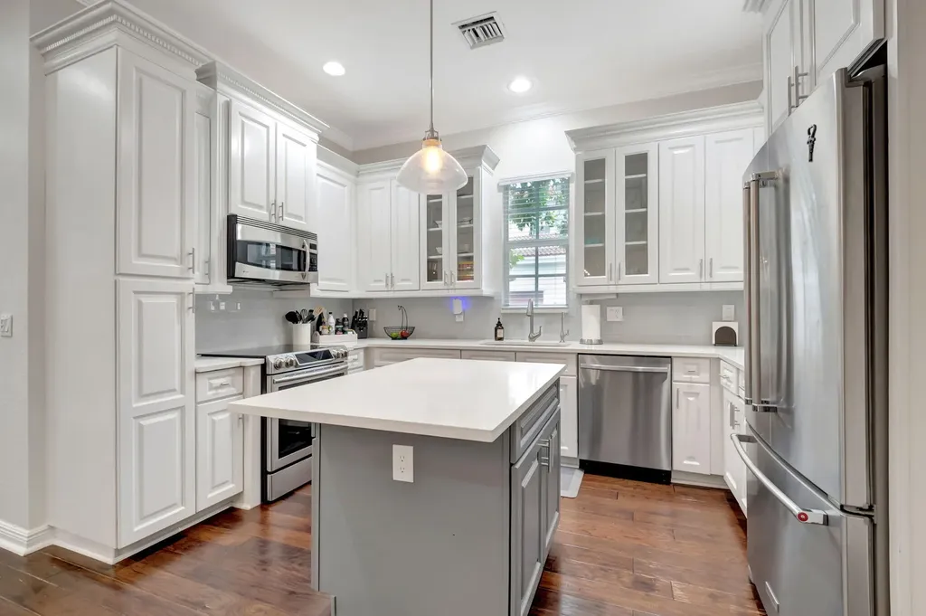 8302 NW 8th Terrace Boca Raton FL 33487