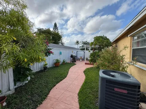 4815 Gladiator Circle Greenacres FL 33463