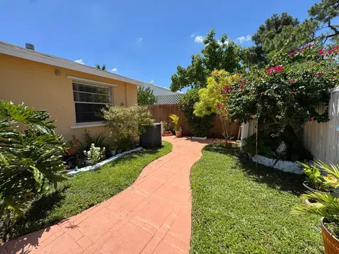 4815 Gladiator Circle Greenacres FL 33463