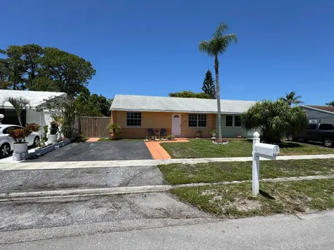 4815 Gladiator Circle Greenacres FL 33463
