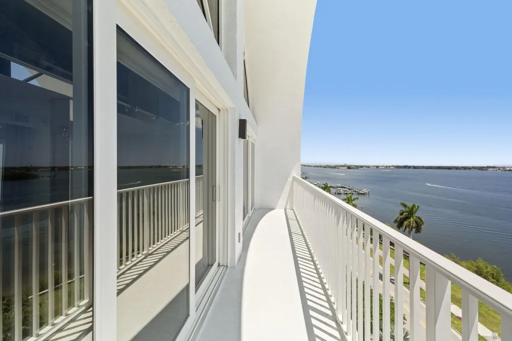 3901 S Flagler Drive West Palm Beach FL 33405