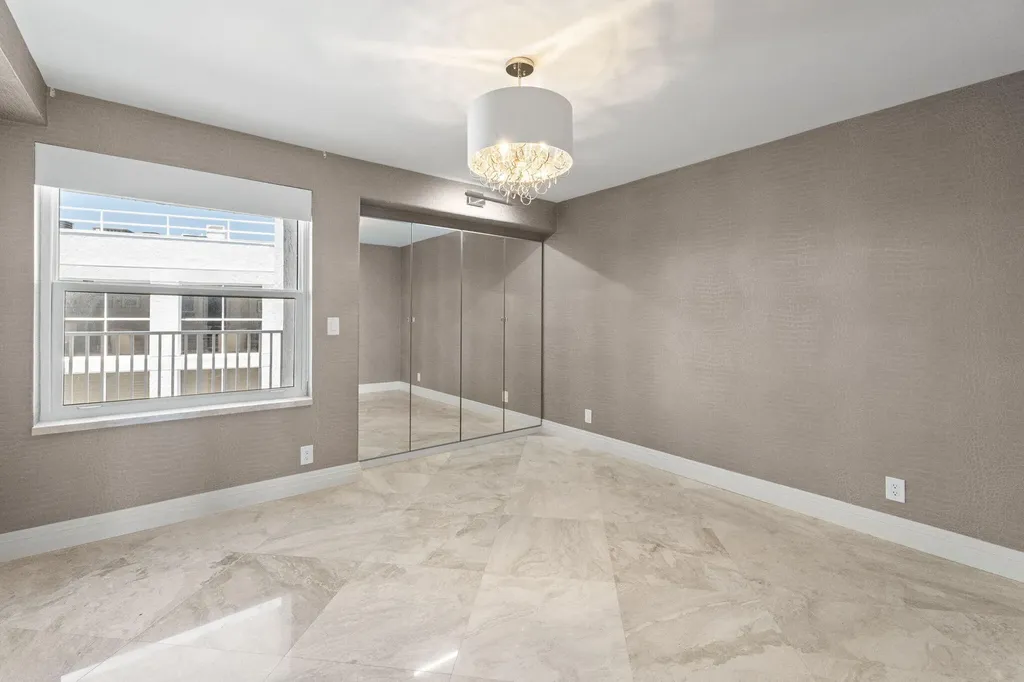 3901 S Flagler Drive West Palm Beach FL 33405