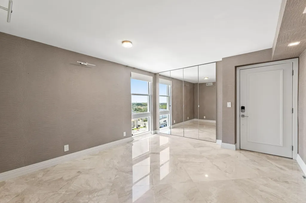 3901 S Flagler Drive West Palm Beach FL 33405
