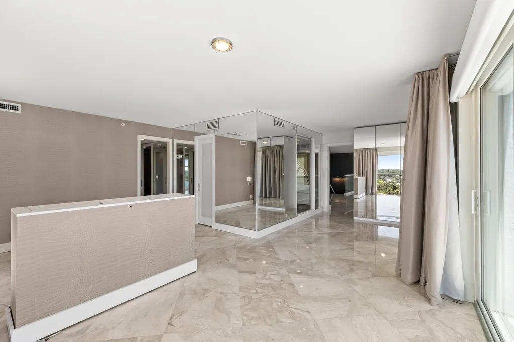 3901 S Flagler Drive West Palm Beach FL 33405