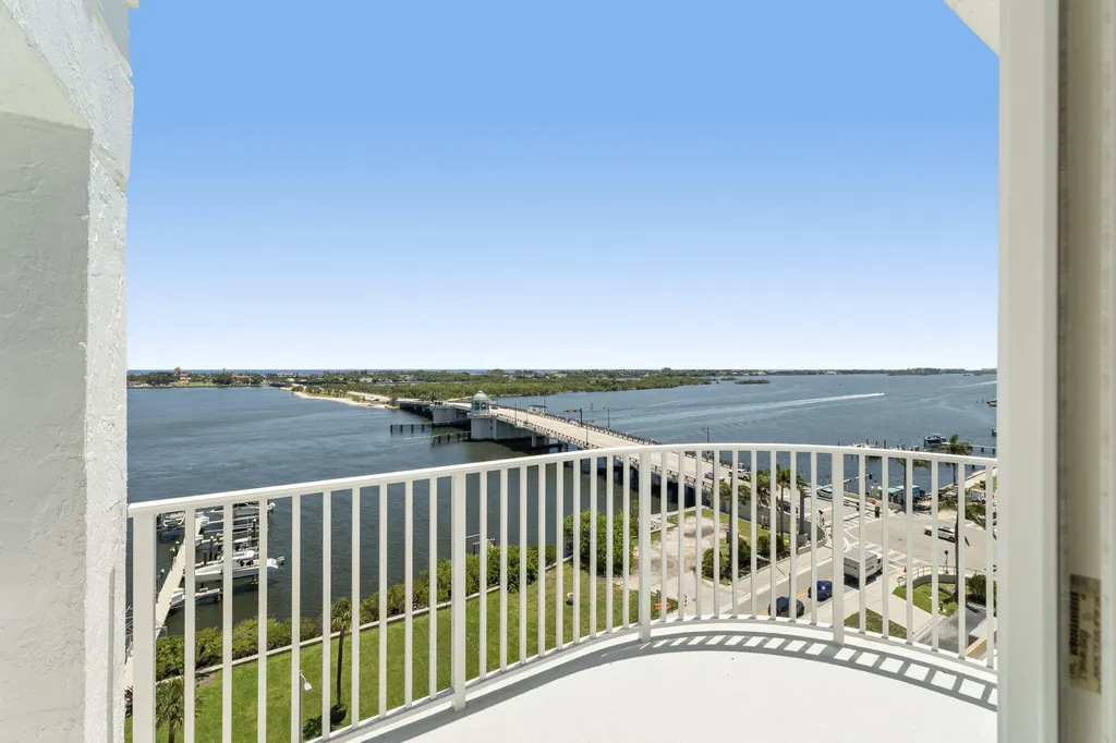3901 S Flagler Drive West Palm Beach FL 33405