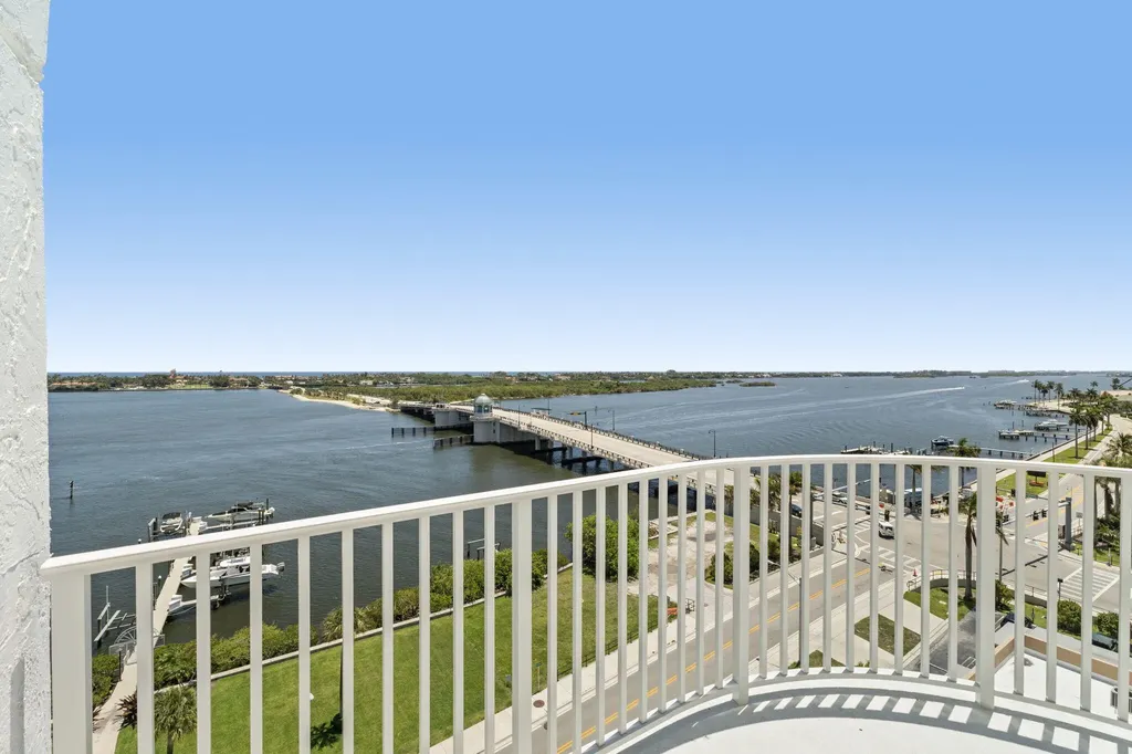 3901 S Flagler Drive West Palm Beach FL 33405