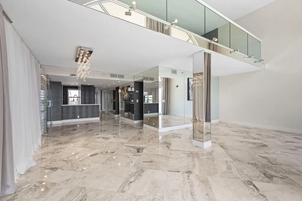 3901 S Flagler Drive West Palm Beach FL 33405