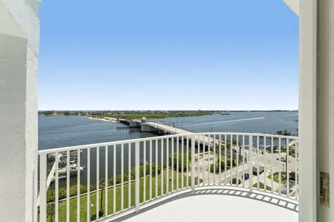 3901 S Flagler Drive West Palm Beach FL 33405
