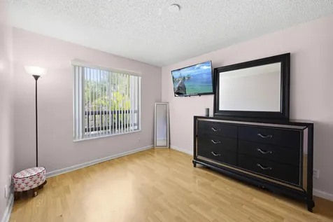 1928 Discovery Circle E Deerfield Beach FL 33442