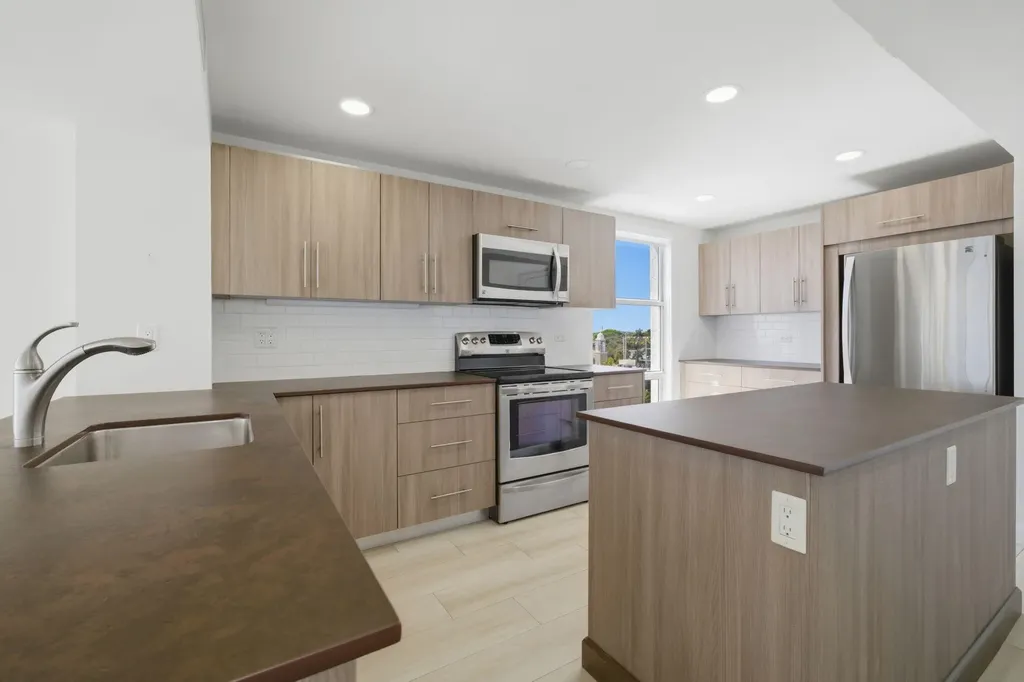 3901 S Flagler Drive West Palm Beach FL 33405