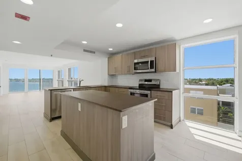 3901 S Flagler Drive West Palm Beach FL 33405