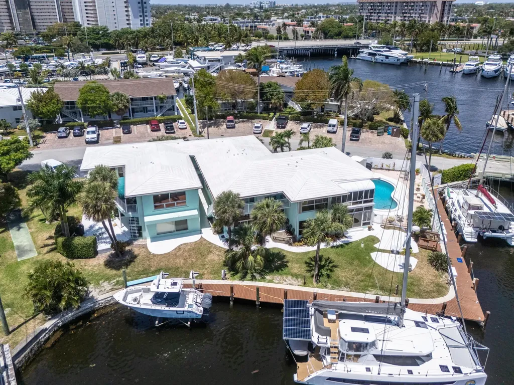 810 SE 22nd Avenue Pompano Beach FL 33062