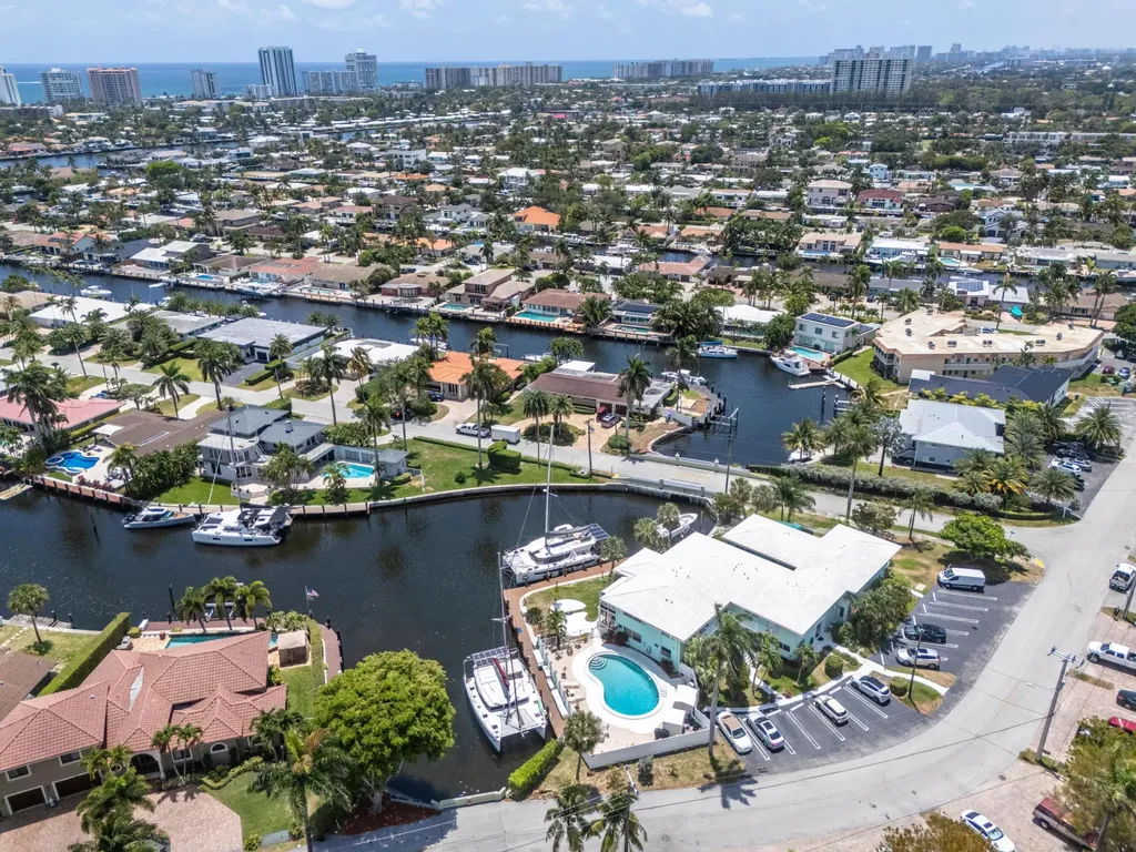 810 SE 22nd Avenue Pompano Beach FL 33062