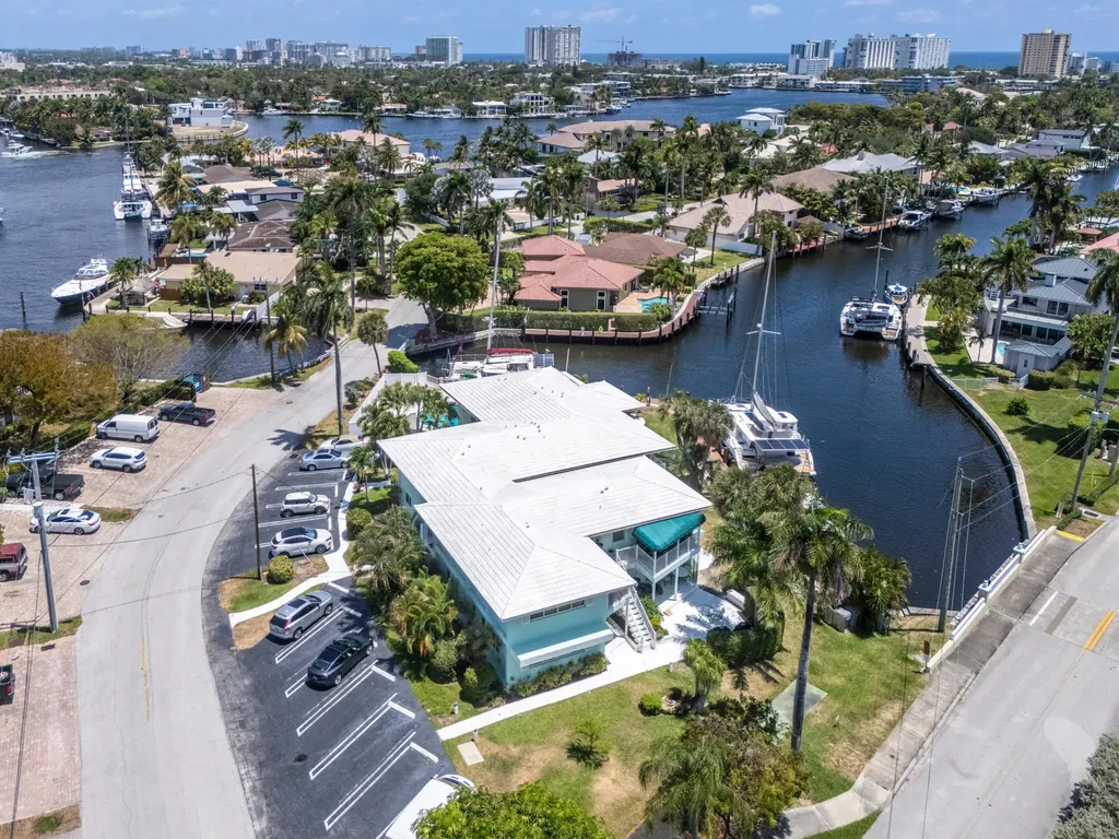 810 SE 22nd Avenue Pompano Beach FL 33062