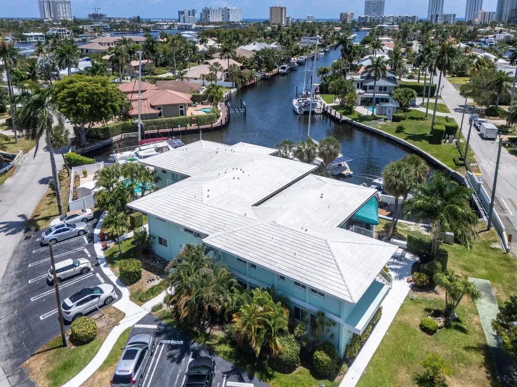 810 SE 22nd Avenue Pompano Beach FL 33062
