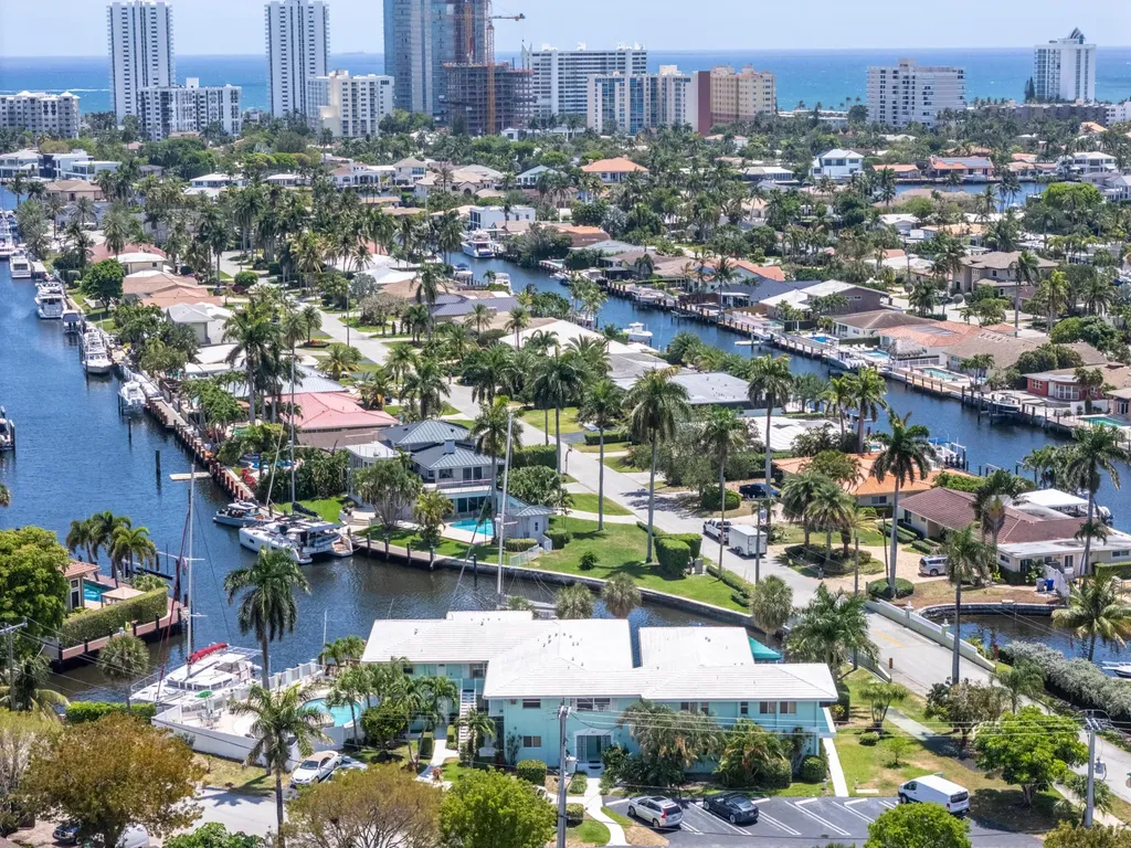 810 SE 22nd Avenue Pompano Beach FL 33062