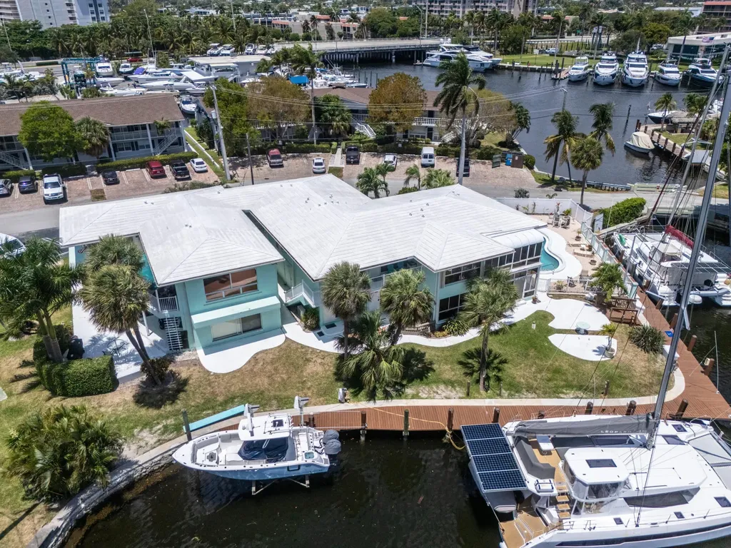 810 SE 22nd Avenue Pompano Beach FL 33062