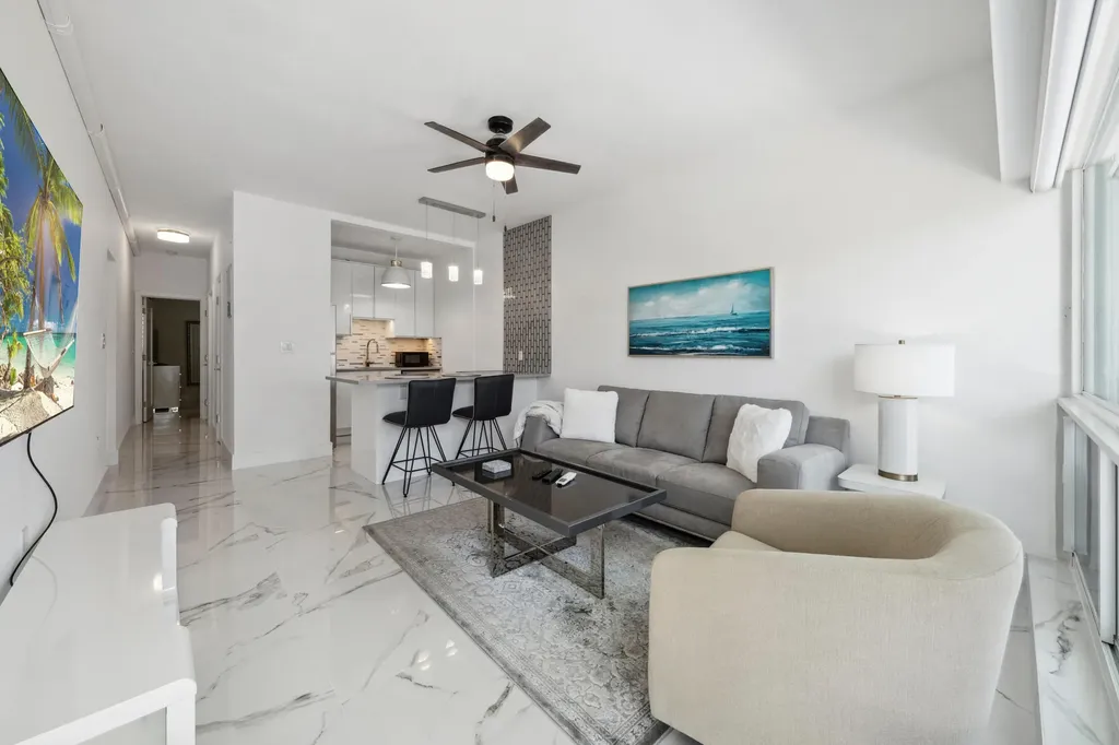 810 SE 22nd Avenue Pompano Beach FL 33062