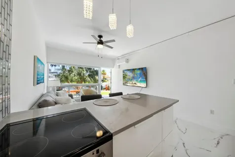 810 SE 22nd Avenue Pompano Beach FL 33062