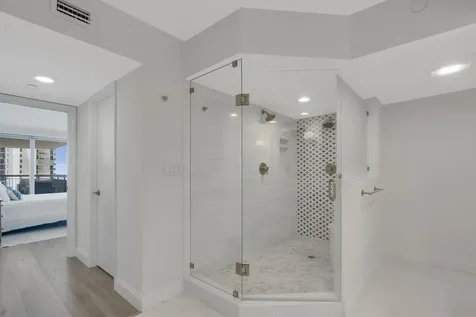 5380 N Ocean Drive Singer Island FL 33404