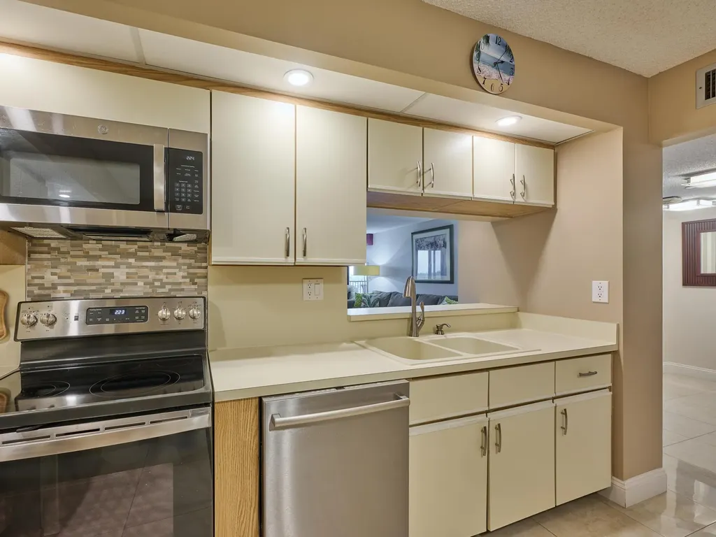 3420 S Ocean Boulevard Highland Beach FL 33487
