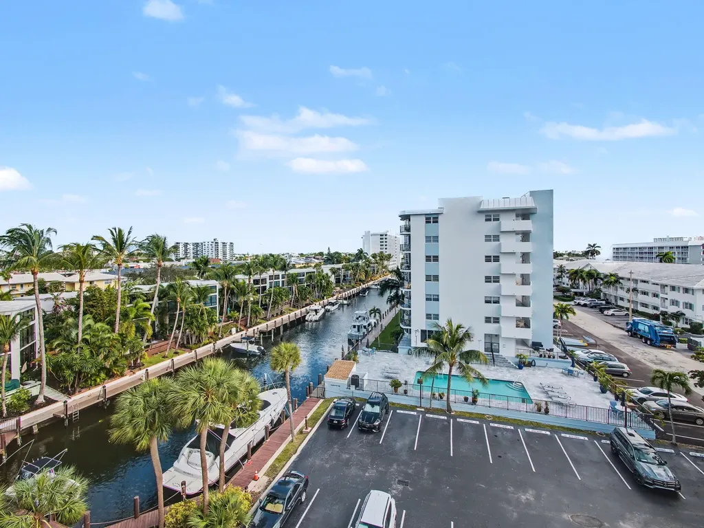 4800 Bayview Drive Fort Lauderdale FL 33308