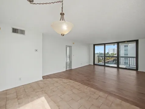 4800 Bayview Drive Fort Lauderdale FL 33308