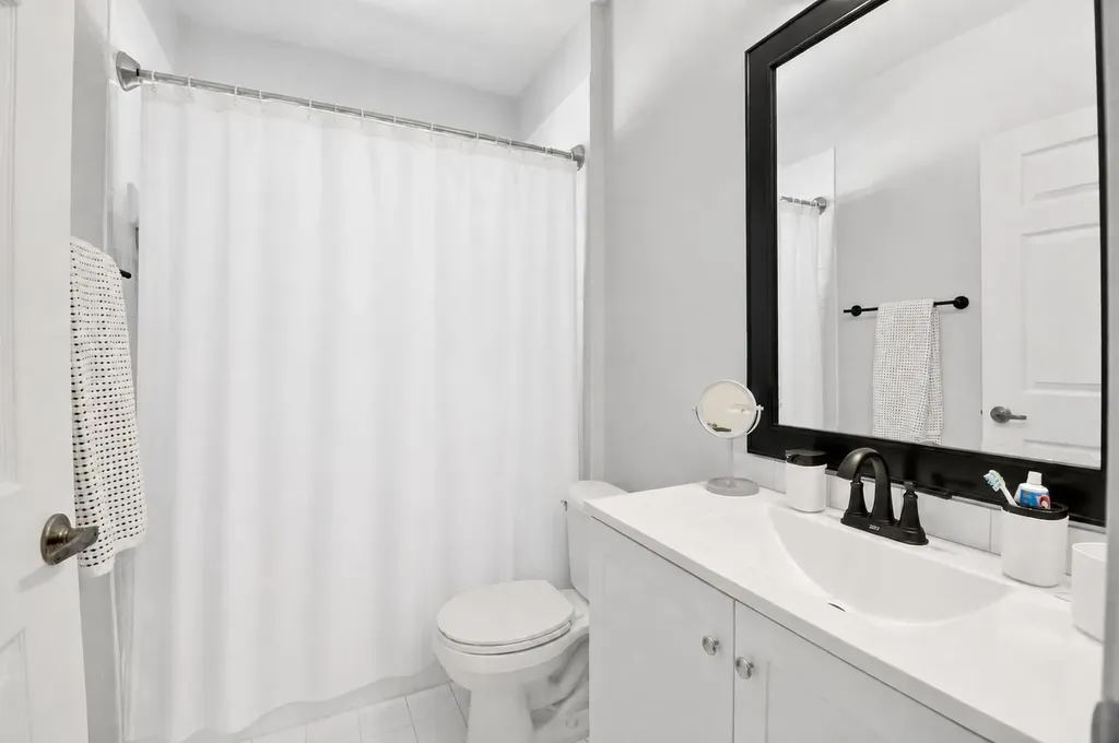 8446 Vía Serena Boca Raton FL 33433