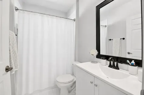 8446 Vía Serena Boca Raton FL 33433