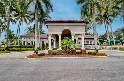 8446 Vía Serena Boca Raton FL 33433