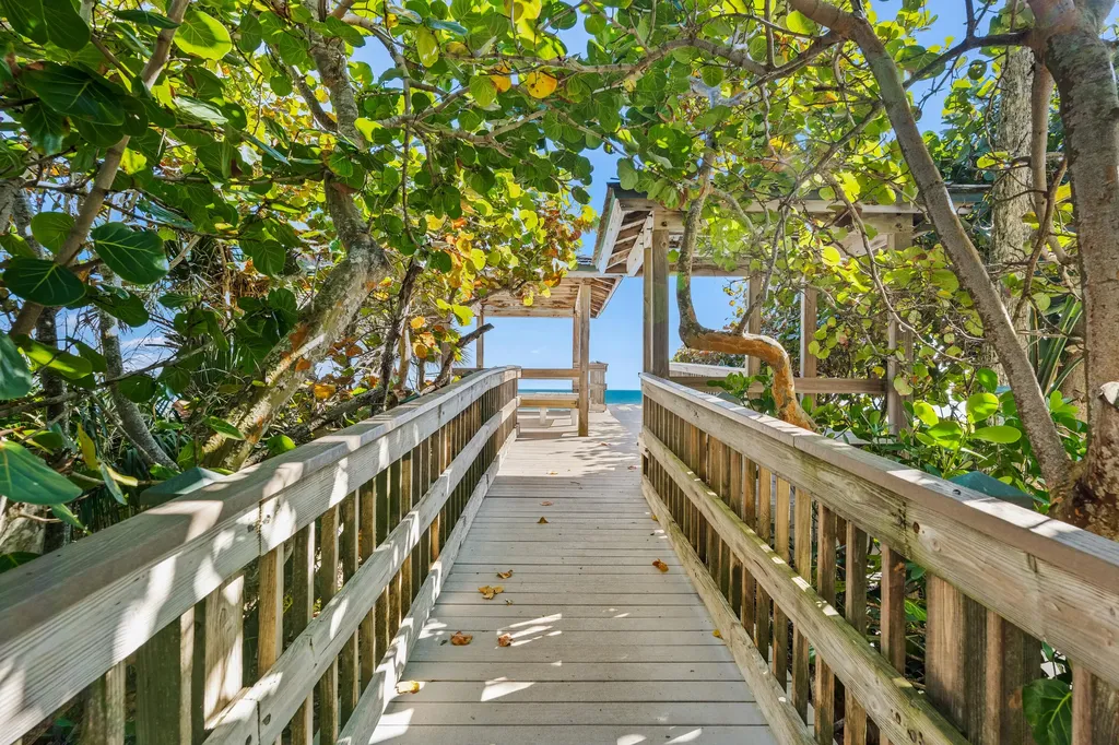 210 N Camelia Court Vero Beach FL 32963