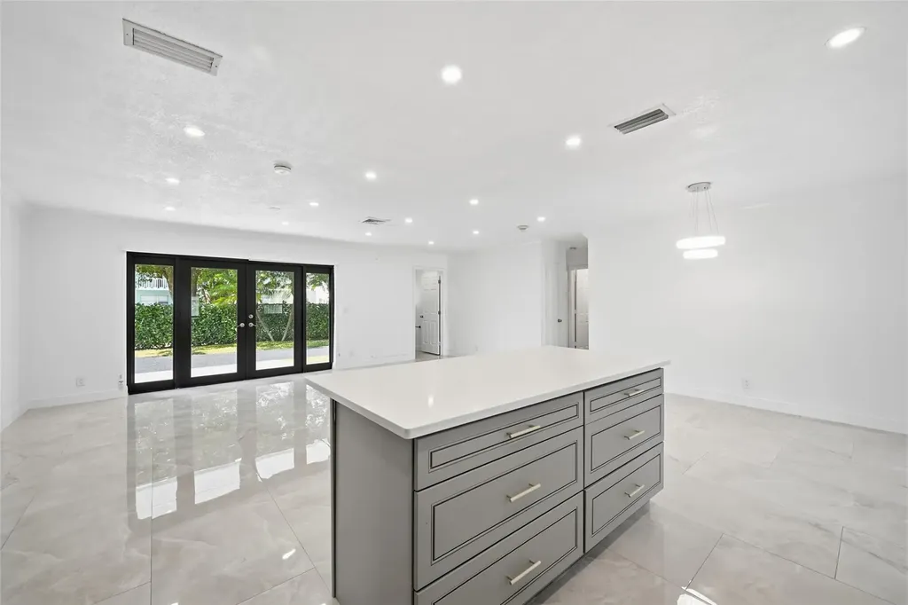1400 SE 8th Avenue Deerfield Beach FL 33441