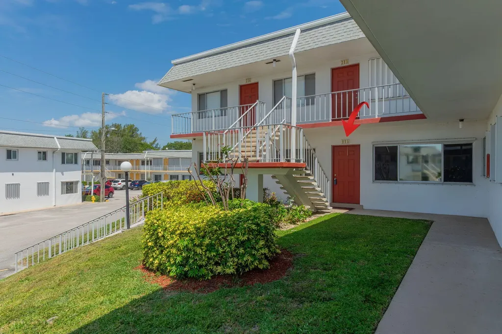 3120 Cynthia Lane Lake Worth Beach FL 33461