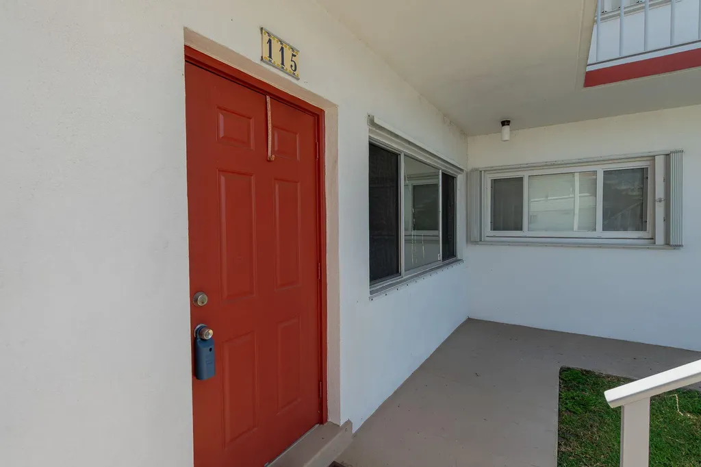 3120 Cynthia Lane Lake Worth Beach FL 33461