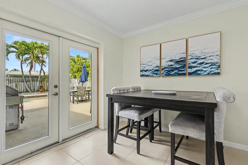 2770 NE 53rd Street Lighthouse Point FL 33064