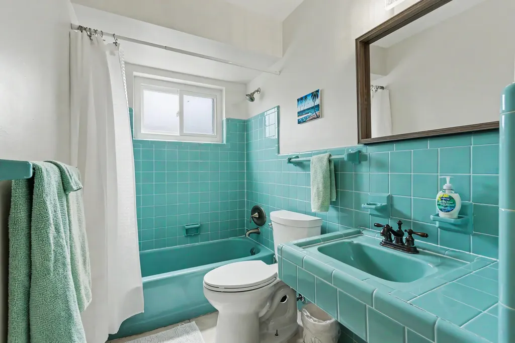2770 NE 53rd Street Lighthouse Point FL 33064