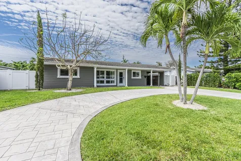 2770 NE 53rd Street Lighthouse Point FL 33064