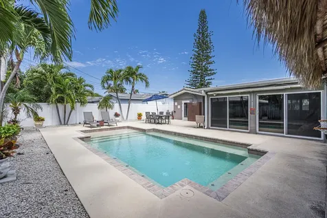 2770 NE 53rd Street Lighthouse Point FL 33064