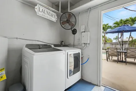 2770 NE 53rd Street Lighthouse Point FL 33064