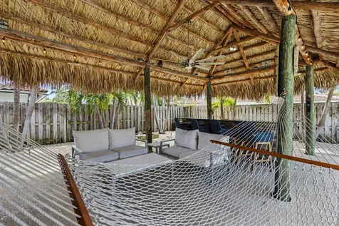 2770 NE 53rd Street Lighthouse Point FL 33064