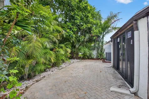 9667 Sunny Isle Circle Boca Raton FL 33428