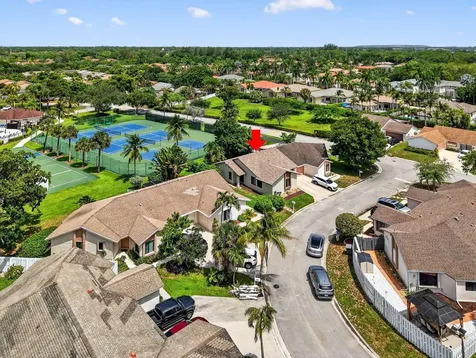 9667 Sunny Isle Circle Boca Raton FL 33428